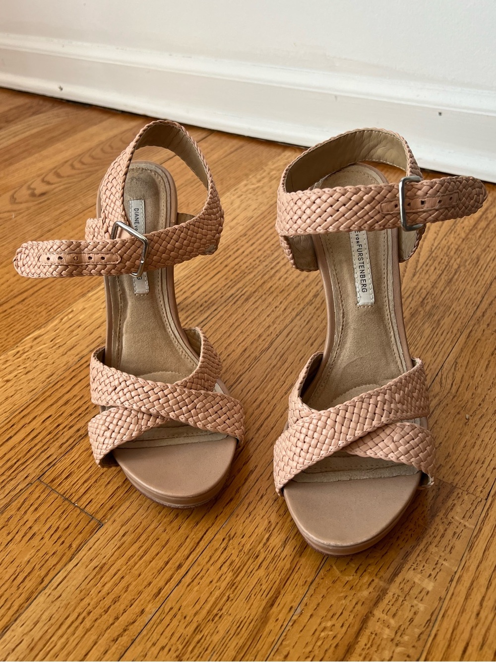 Diane Von Furstenberg Woven Ankle-Strap Heels Sandals Nude Pink Size 8.5 Party